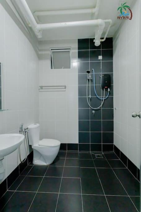 New Drawbridge Condo With Seaview And Pool Kuala Terengganu Exterior foto