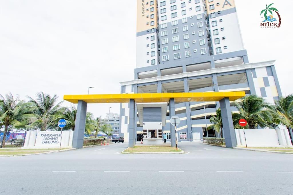 New Drawbridge Condo With Seaview And Pool Kuala Terengganu Exterior foto
